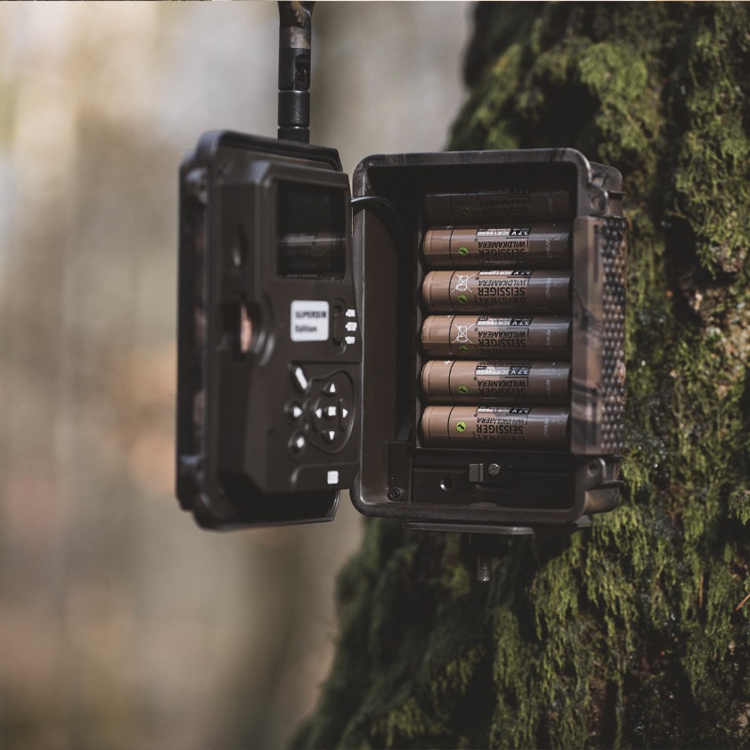 SEISSIGER_Special_Cam_LTE_SUPERSIM_Edition_Akkus_01